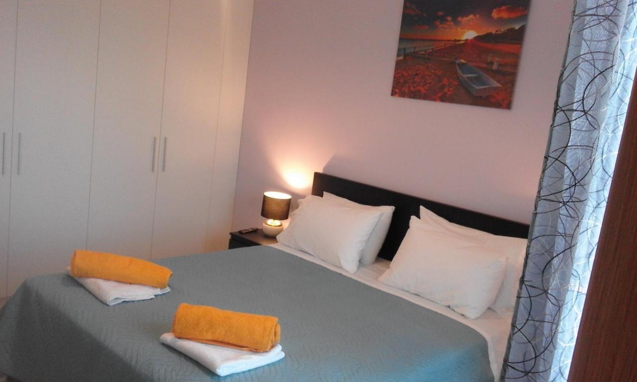 Casa vacanze “theeporto” Maisonette With Pool *