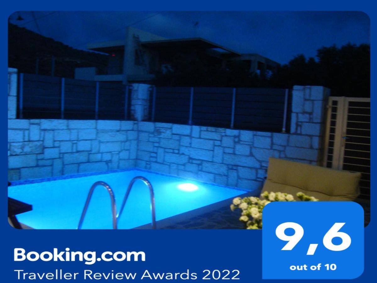 Hébergement de vacances “theeporto” Maisonette With Pool *